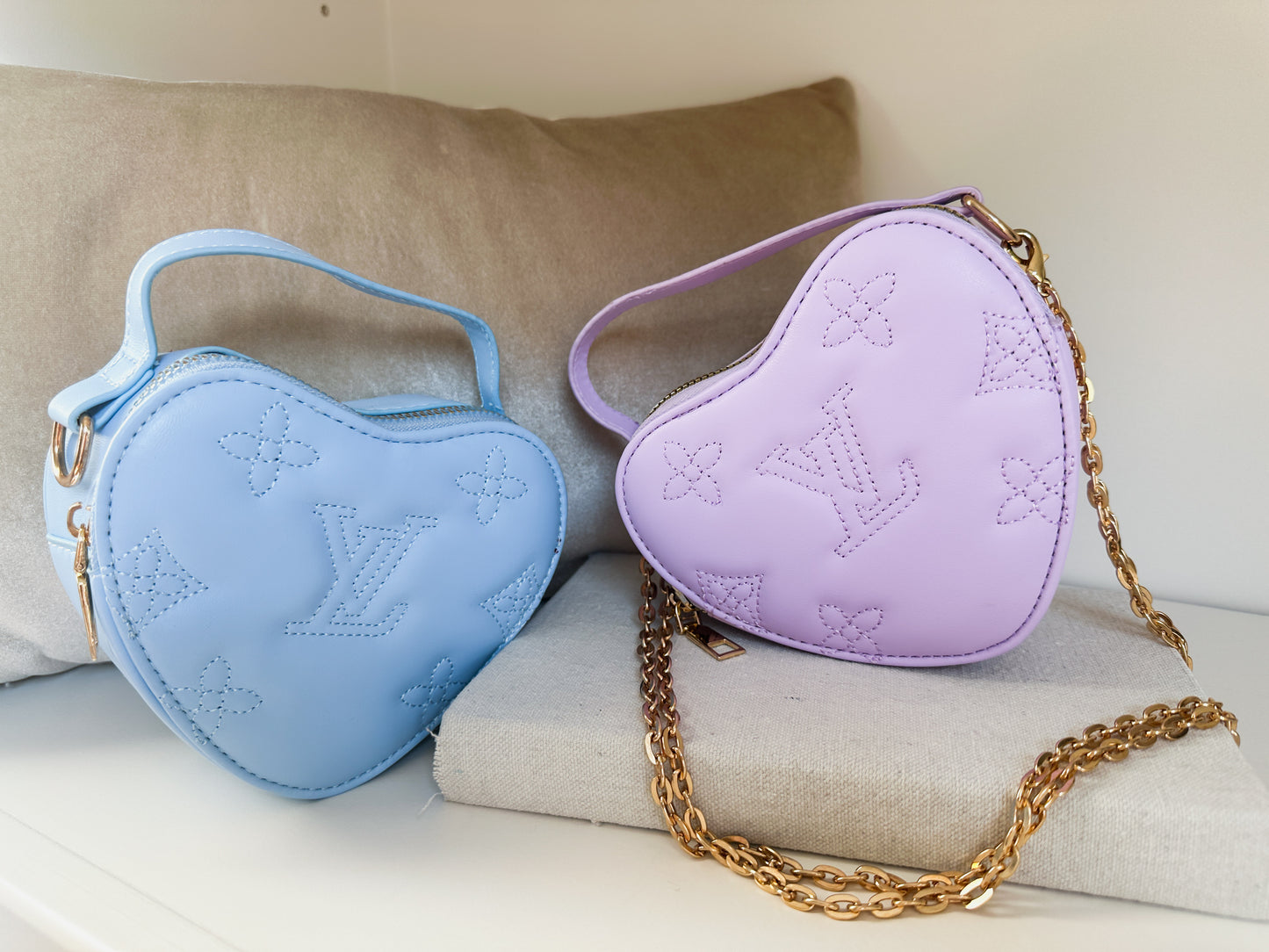 Modern luxury heart shaped mini handbag with chain strap | the tokyo by little luxe